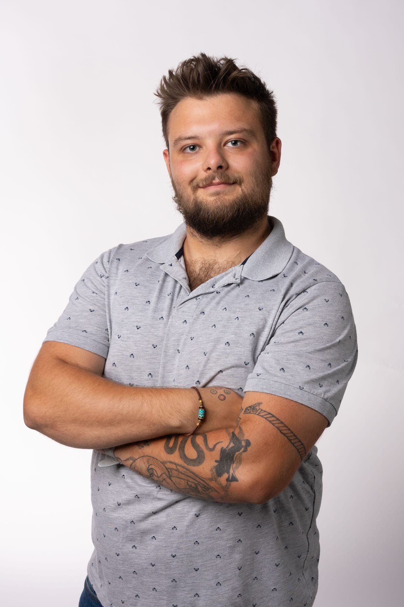 Max Majka — masażysta, portret w studiu